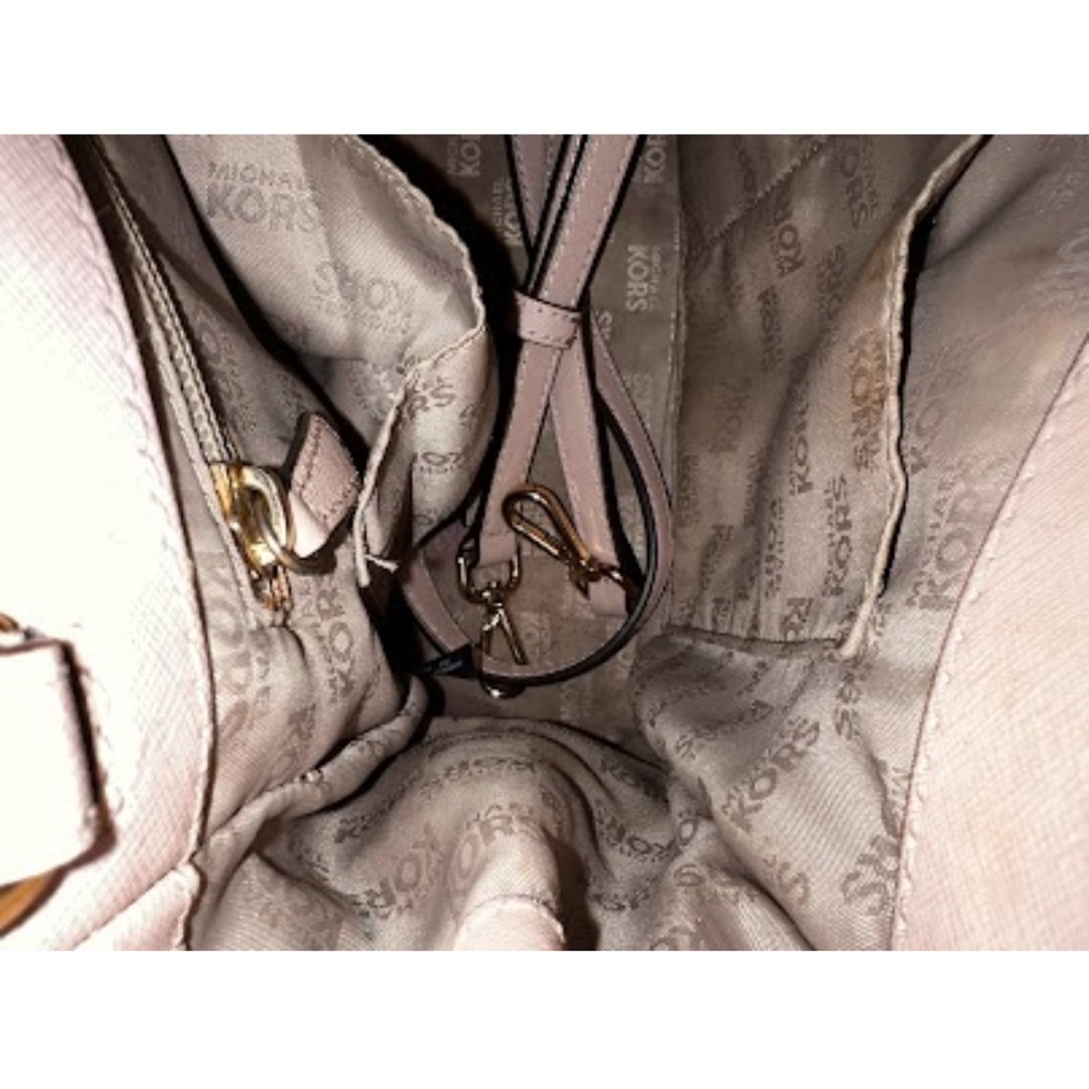 Michael Kors Saffiano satchel; NEEDS PROFESSIONAL CLEAN! With crossbody strap - Picture 8 of 13